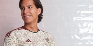 Lee más sobre el artículo MÉXICO DEBUTÓ EN MUNDIAL DE QATAR… Y LA PIRATERÍA DEL TRI EN CDMX TAMBIÉN